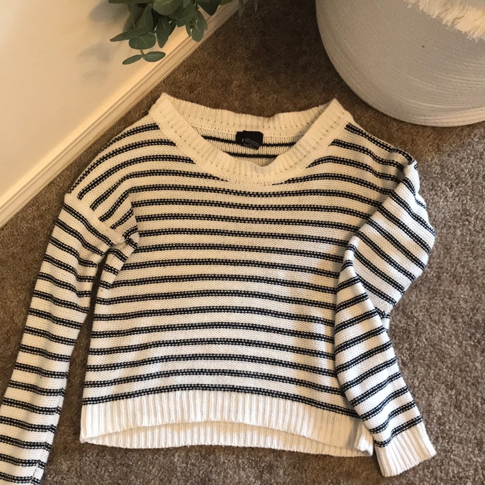 Cropped Sweater